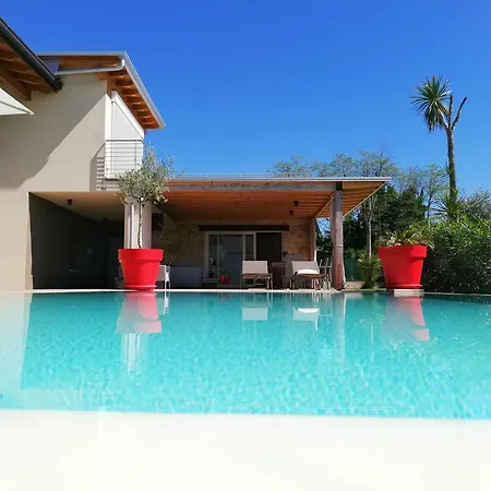 Peler Bed & Breakfast 4*