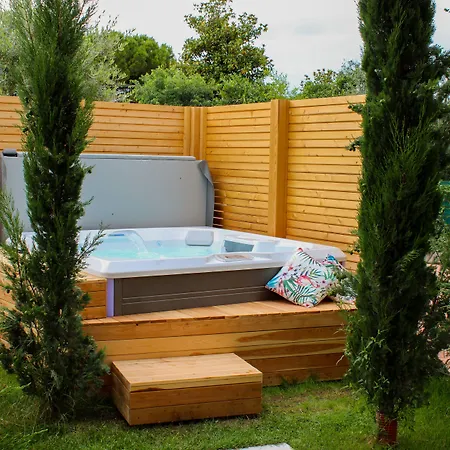 Peler Bed & Breakfast 4*