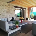 Bed & Breakfast Peler 4*