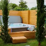 Peler Bed & Breakfast 4*