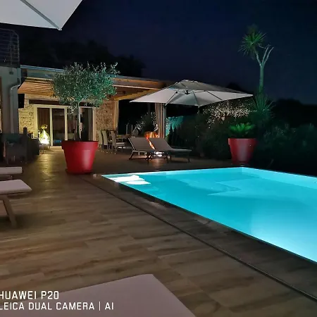 Peler فندق مبيت وإفطار 4*