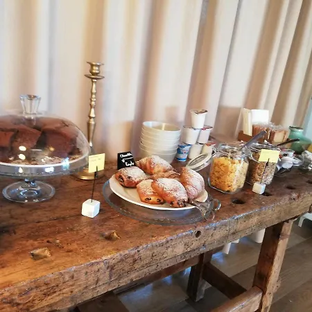 Bed and breakfast Peler 4*