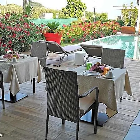 Peler Bed & Breakfast 4*