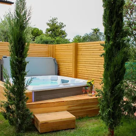 Bed and breakfast Peler